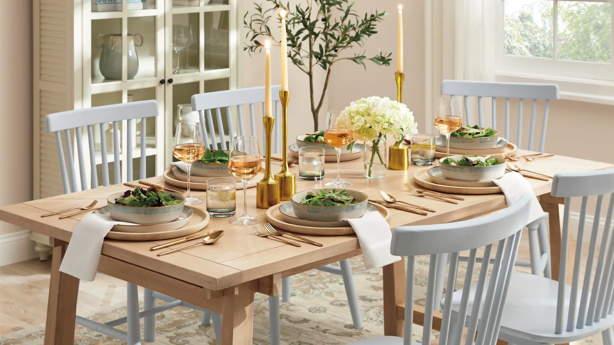 Furniture Table Dining: How to Select the Perfect Table