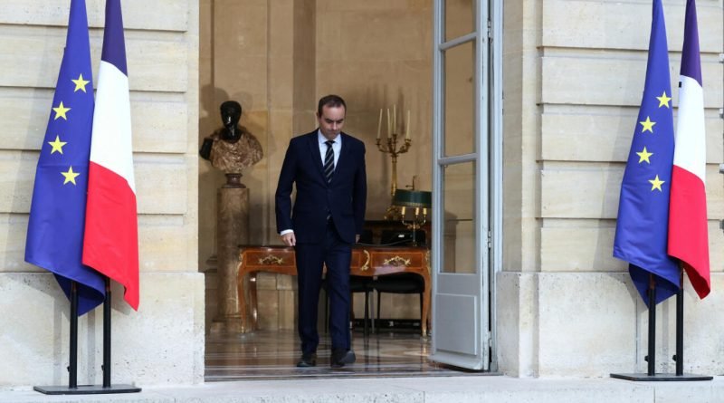 France in Crisis: The Prime Minister Sébastien Lecornu quits Hours after appointing Cabinet