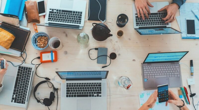 How Nearshore Software Development Helps Create High-Performance Technology, Teams 1 How Nearshore Software Development Helps Create High-Performance Technology, Teams